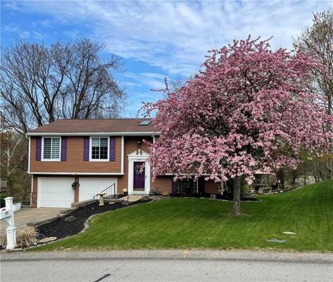 324 Ligonier Ln, New Kensington, PA 15068