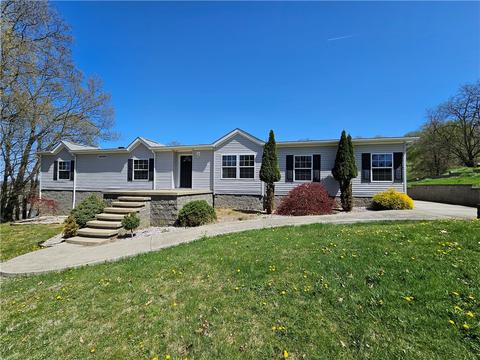313 Beallsville Rd, Bentleyville, PA 15314