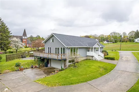 1269 Ross Ave, Ford City, PA 16226