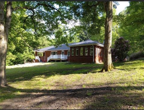 4 Falbo Rd, Perryopolis, PA 15473