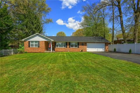 111 E Meyer Ave, New Castle, PA 16105