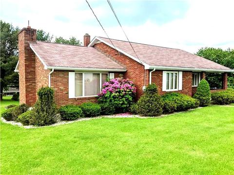 5145 Pennsylvania St, Export, PA 15632