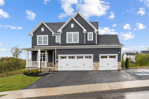 305 Crossing Dr, North Strabane, PA 15330