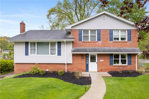 1015 Balmoral Dr, Mccandless, PA 15237