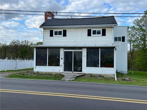 585 Lone Pine Rd, Amwell, PA 15301