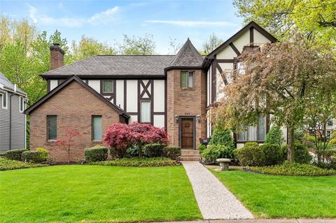 200 Hawthorne Ct, Pittsburgh, PA 15221