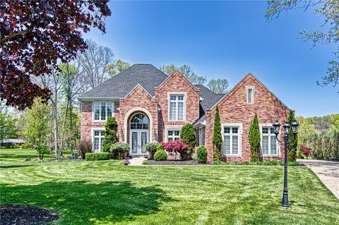 216 Lakevue Dr, Cranberry Township, PA 16066