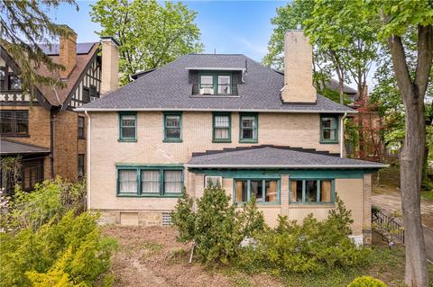 5577 Hampton St, Pittsburgh, PA 15206
