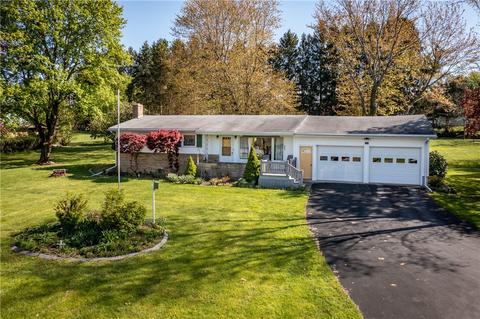226 Fredonia Rd, Greenville, PA 16125