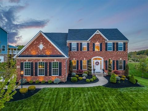 228 Gabriel Dr, Mars, PA 16046