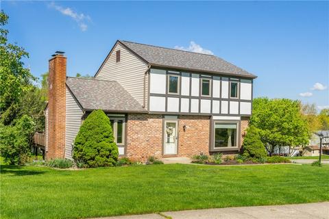 107 Jarod Dr, Coraopolis, PA 15108
