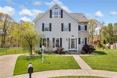 408 Larchmont Ct, Coraopolis, PA 15108