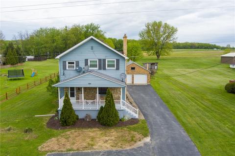 584 Pittsburgh St, Derry, PA 15627