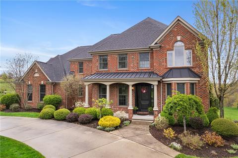 142 Kingston Ave, Cranberry Township, PA 16066