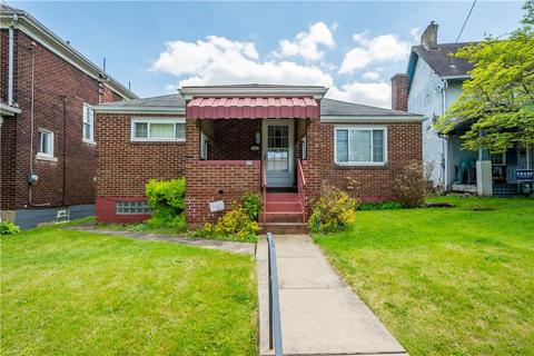 121 W Larkspur St, Munhall, PA 15120