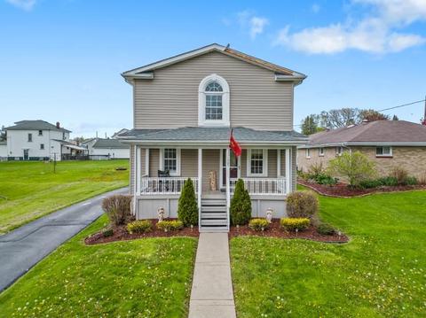 1507 Alveretta Blvd, New Castle, PA 16101
