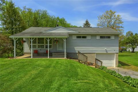 142 Shadyrest Rd, Ellwood City, PA 16117