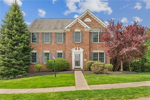 5032 Stags Leap Ln, Coraopolis, PA 15108