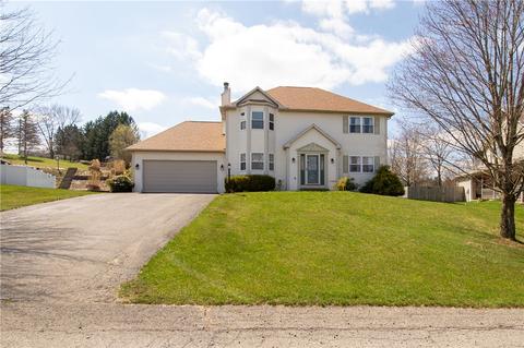 114 Willow Run Dr, Butler, PA 16001