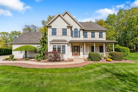 3322 S Parkside Dr, Neshannock Twp, PA 16105