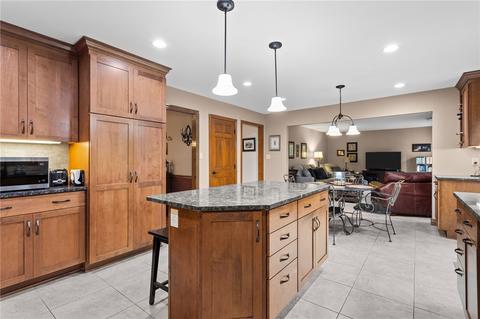 116 Westminster Dr, Mars, PA 16046 photo 4