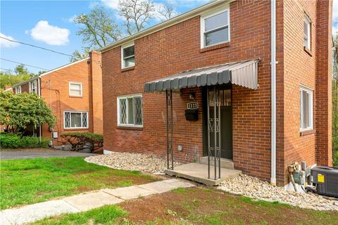 1223 Circle Dr, Braddock Hills, PA 15221