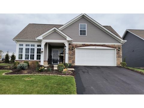 100 Bay Ct, Washington, PA 15301