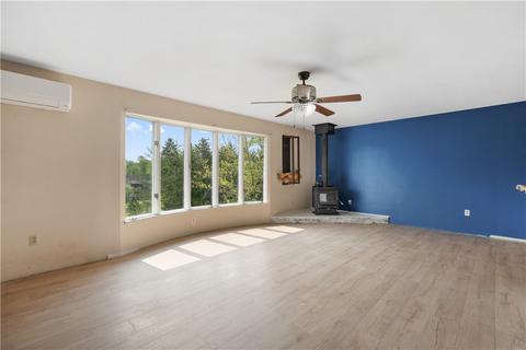 348 Mccleary Rd, Hookstown, PA 15050 photo 4