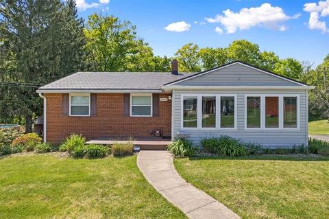 5903 Victor Cir, Aliquippa, PA 15001