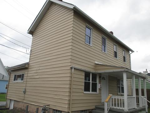 430 3rd St, California, PA 15419