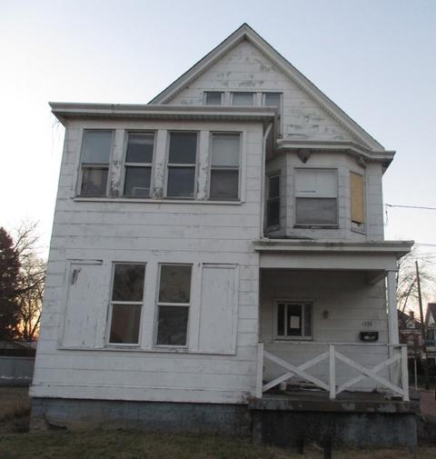 1232 Faulkner St, Pittsburgh, PA 15204