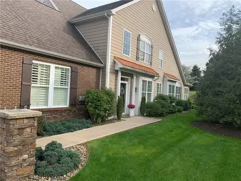 4006 Park View Ct, Harrison City, PA 15636