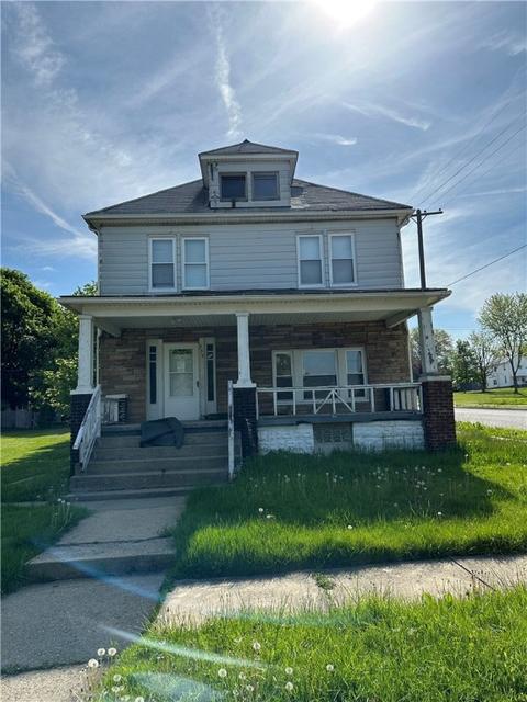 735 S Oakland Ave, Sharon, PA 16146