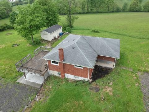 482 Browns Hill Rd, Valencia, PA 16059