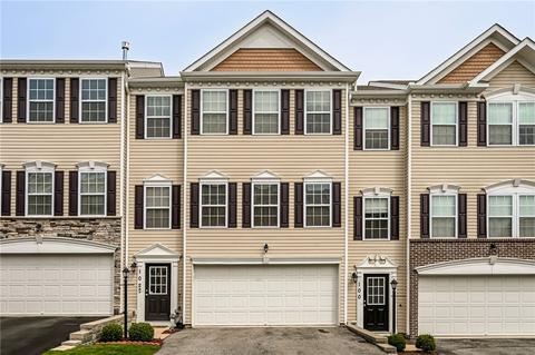 102 Holly Hill Dr, Greensburg, PA 15601