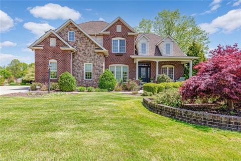 1205 Fieldcrest Dr, Latrobe, PA 15650