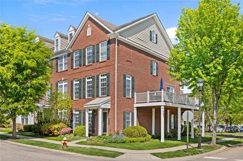 600 Arbor Ct, Pittsburgh, PA 15238
