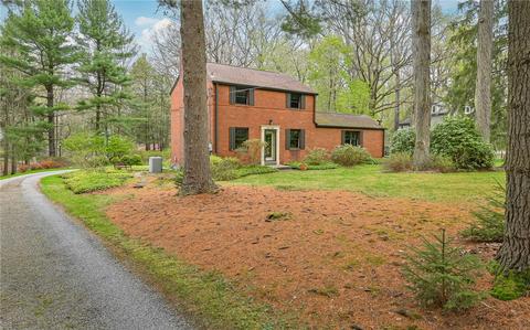 38 Seldom Seen Rd, Bradford Woods, PA 15015