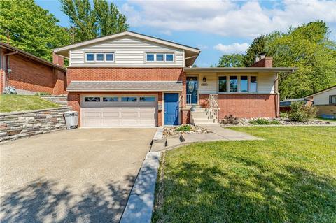 424 Arbor Ln, Pleasant Hills, PA 15236