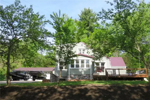 11879 Grape Dr, North Huntingdon, PA 15647