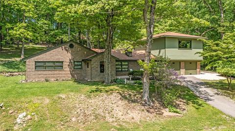 291 Forbes Trail Rd, Greensburg, PA 15601