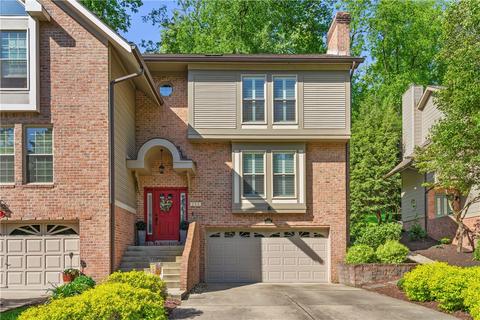 266 The Pines Dr, Pittsburgh, PA 15243