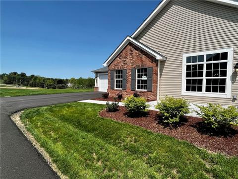 1001 Forest Oaks Dr, Butler, PA 16001
