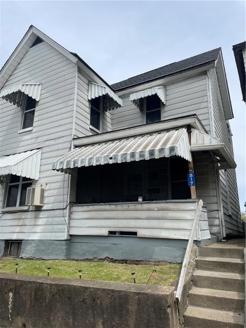817 Soles St, Mckeesport, PA 15132