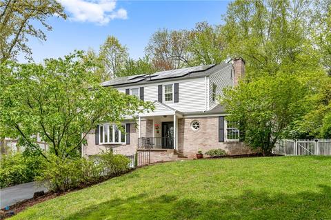 174 Woodshire Dr, O'hara, PA 15215