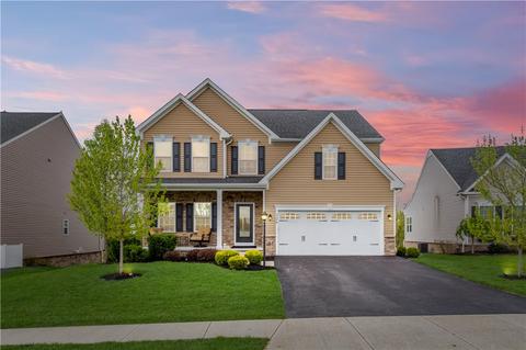 126 Pauline Pl, Evans City, PA 16033