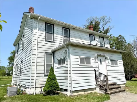 163 W Mcclain Rd, Belle Vernon, PA 15012