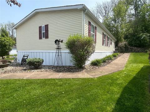 124 Eagle Pointe Ests, New Eagle, PA 15067 photo 2