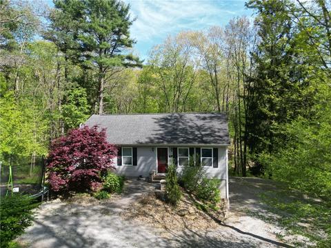 614 Van Buren St, Evans City, PA 16033