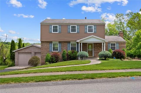9032 Woodview Dr, Pittsburgh, PA 15237